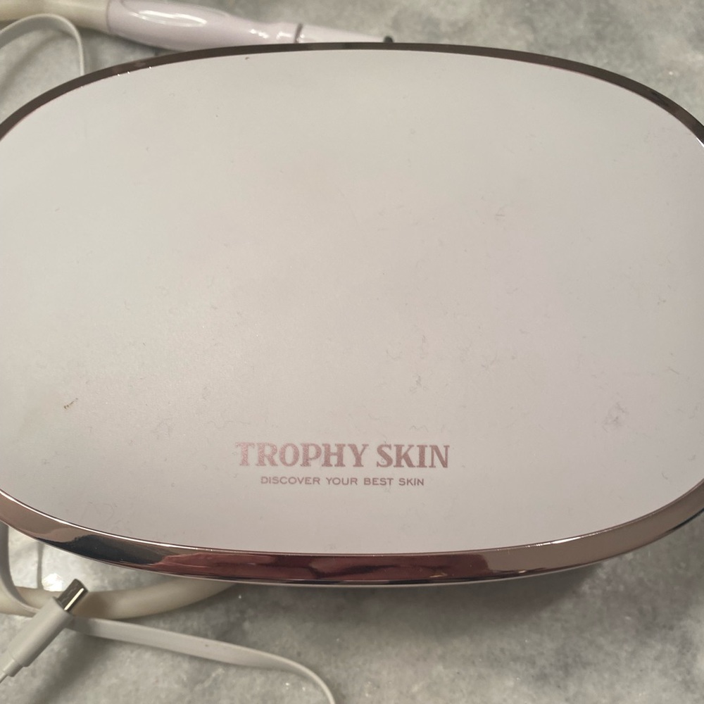 Trophy Skin Microdermabrasion Like New- includes added attachment